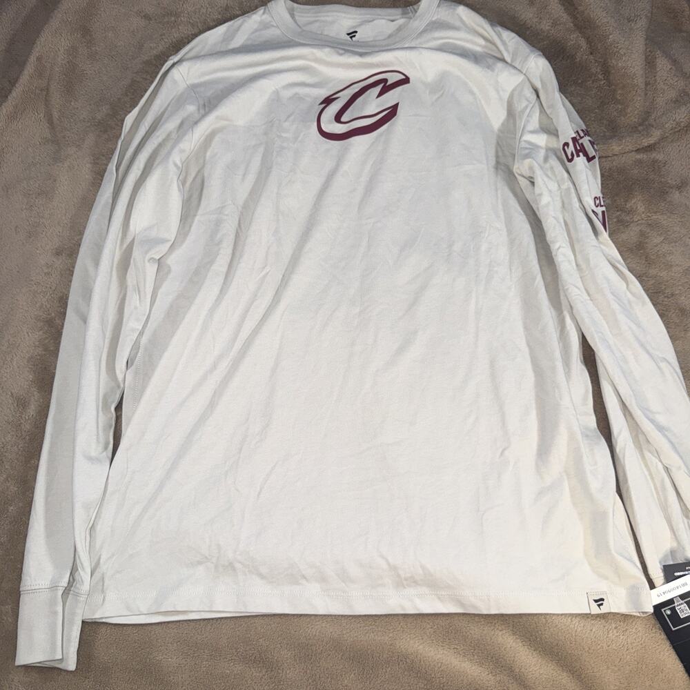 Cleveland Cavaliers Men’s Long Sleeve Shirt Size Large NWT